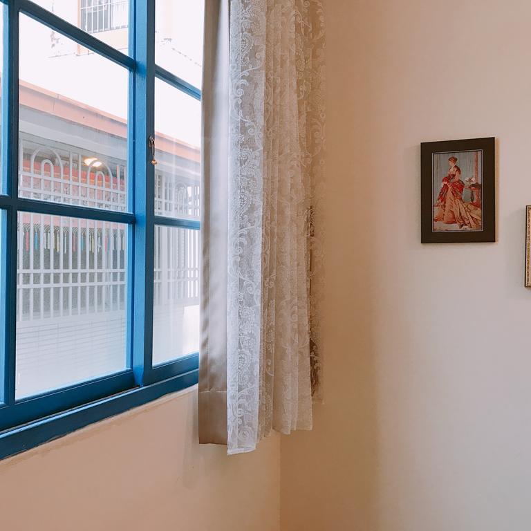 Time Goes Fast Apartment ไถหนาน ภายนอก รูปภาพ